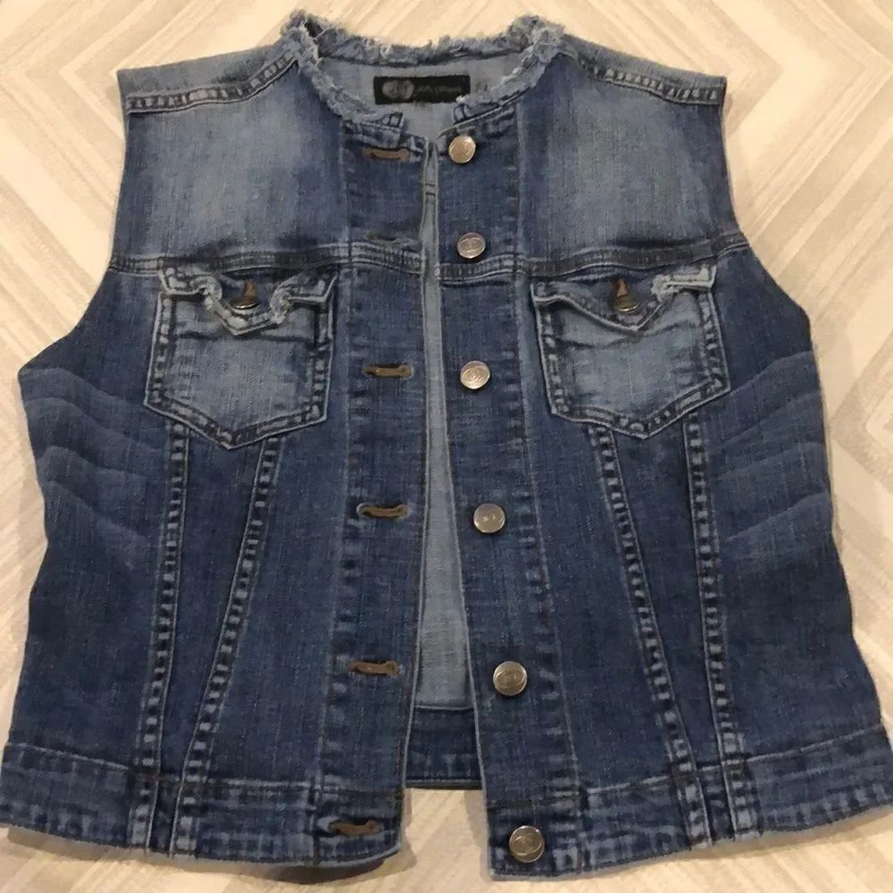 Jet by John Eshaya Denim Distressed Button Vest